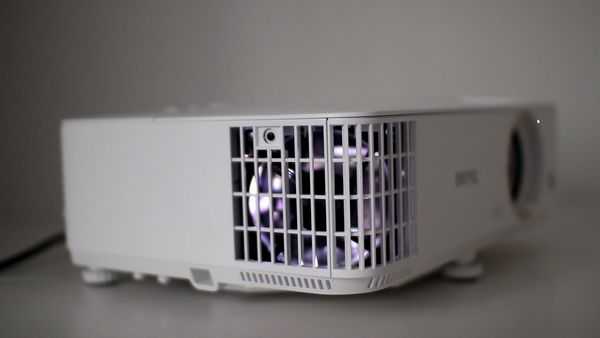 Benq th585 для домашнего кинотеатра и игр Benq th585 для домашнего кинотеатра и игр