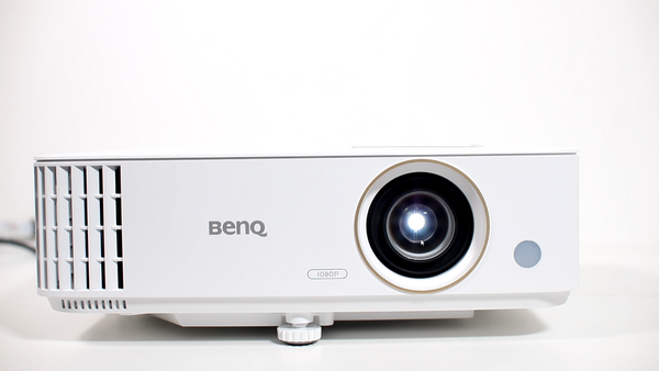 Benq th585 для домашнего кинотеатра и игр Benq th585 для домашнего кинотеатра и игр