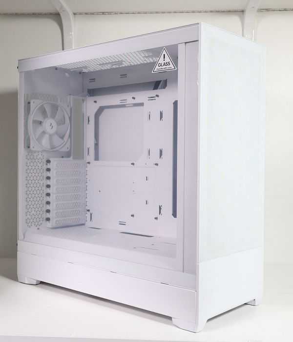 Я делаю высококлассный игровой ПК для друга Я делаю высококлассный игровой ПК для друга