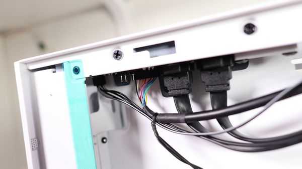 Я делаю высококлассный игровой ПК для друга Я делаю высококлассный игровой ПК для друга