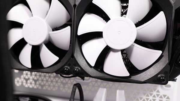 Я делаю высококлассный игровой ПК для друга Я делаю высококлассный игровой ПК для друга