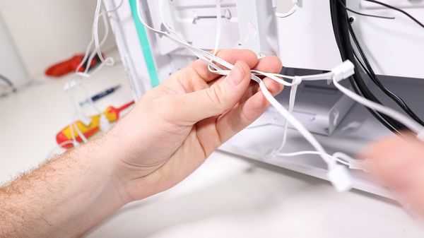 Я делаю высококлассный игровой ПК для друга Я делаю высококлассный игровой ПК для друга