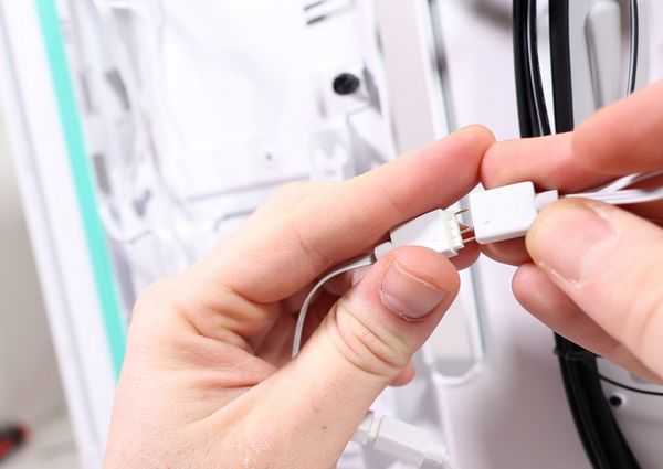 Я делаю высококлассный игровой ПК для друга Я делаю высококлассный игровой ПК для друга