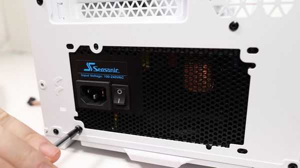 Я делаю высококлассный игровой ПК для друга Я делаю высококлассный игровой ПК для друга