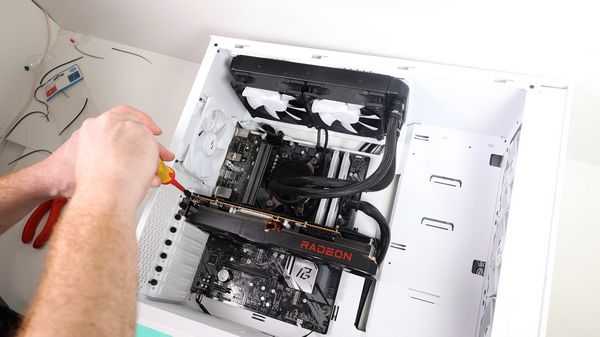 Я делаю высококлассный игровой ПК для друга Я делаю высококлассный игровой ПК для друга