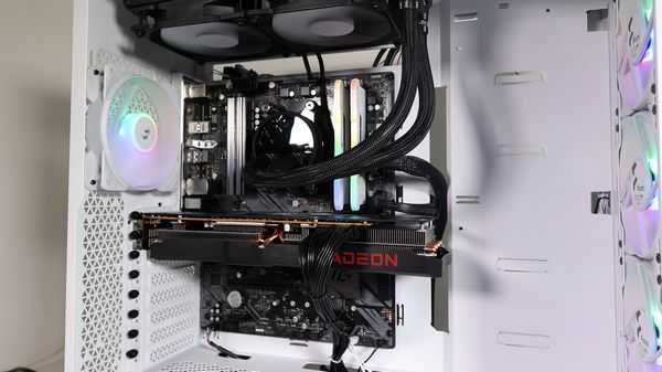 Я делаю высококлассный игровой ПК для друга Я делаю высококлассный игровой ПК для друга