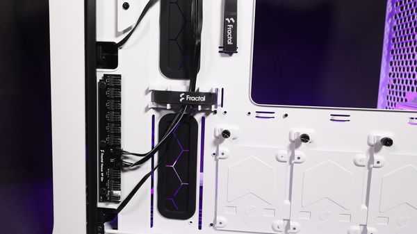 Я собрал ПК с самым быстрым игровым процессором ryzen 9 7950x3d Я собрал ПК с самым быстрым игровым процессором ryzen 9 7950x3d