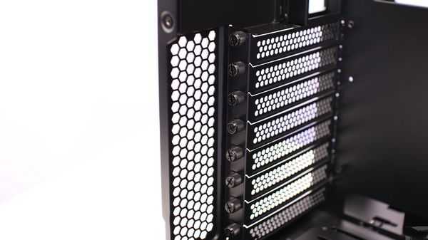 Это самая известная компьютерная коробка в мире Это самая известная компьютерная коробка в мире