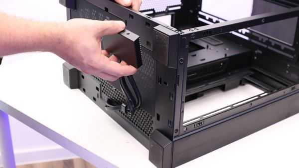 Это самая известная компьютерная коробка в мире Это самая известная компьютерная коробка в мире