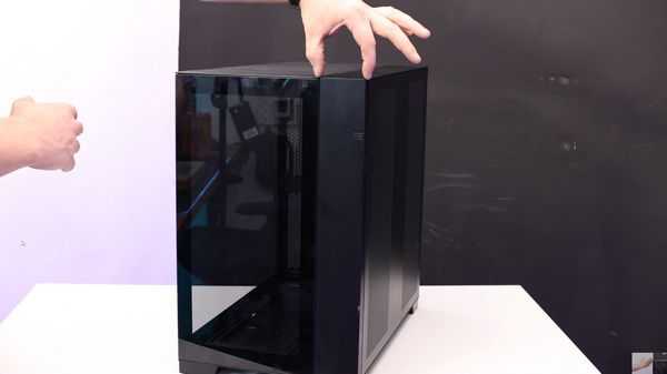 Это самая известная компьютерная коробка в мире Это самая известная компьютерная коробка в мире