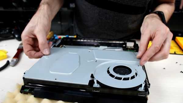 Как разобрать и почистить playstation 4 Как разобрать и почистить playstation 4