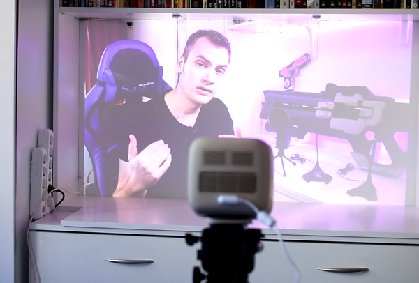 Как устроить домашний кинотеатр повсюду с помощью проектора benq gs2 Как устроить домашний кинотеатр повсюду с помощью проектора benq gs2