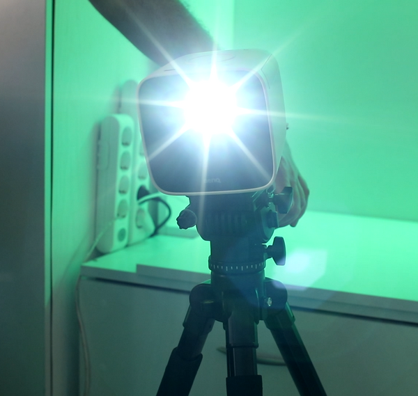 Как устроить домашний кинотеатр повсюду с помощью проектора benq gs2 Как устроить домашний кинотеатр повсюду с помощью проектора benq gs2