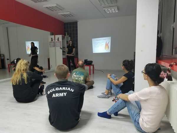 Как устроить домашний кинотеатр повсюду с помощью проектора benq gs2 Как устроить домашний кинотеатр повсюду с помощью проектора benq gs2