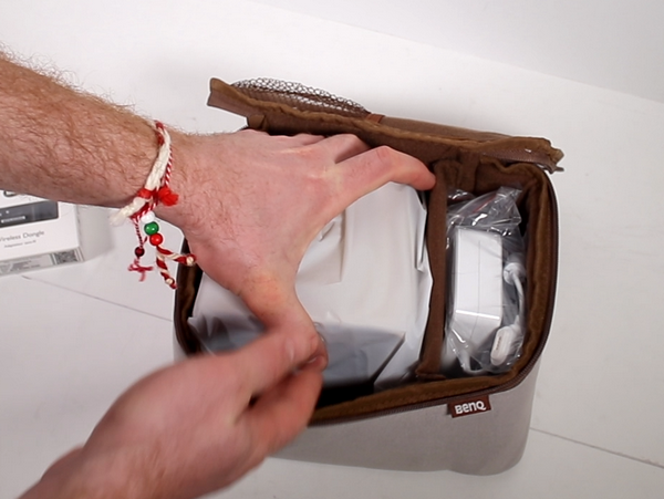 Как устроить домашний кинотеатр повсюду с помощью проектора benq gs2 Как устроить домашний кинотеатр повсюду с помощью проектора benq gs2