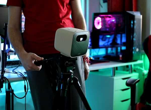 Как устроить домашний кинотеатр повсюду с помощью проектора benq gs2 Как устроить домашний кинотеатр повсюду с помощью проектора benq gs2