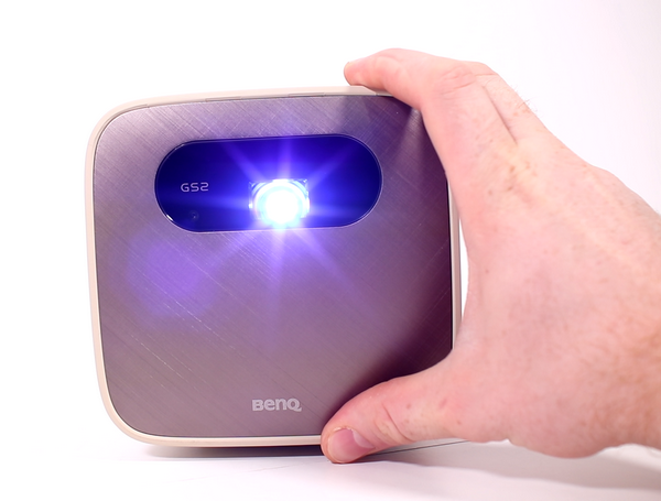 Как устроить домашний кинотеатр повсюду с помощью проектора benq gs2 Как устроить домашний кинотеатр повсюду с помощью проектора benq gs2