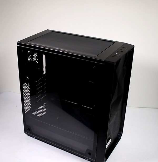 Крутой игровой ПК и две новые видеоигры Крутой игровой ПК и две новые видеоигры