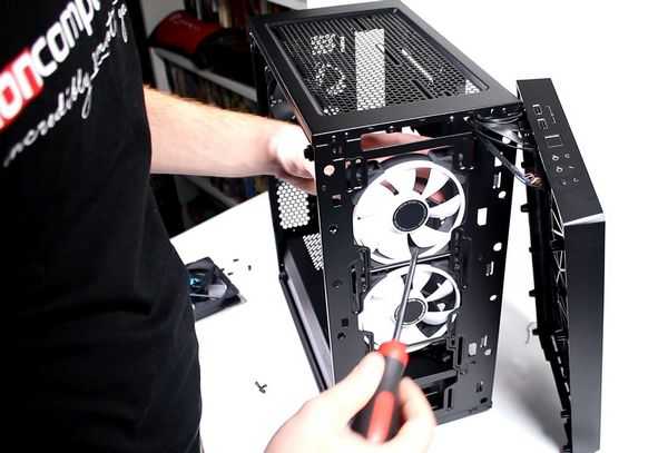 Крутой игровой ПК и две новые видеоигры Крутой игровой ПК и две новые видеоигры