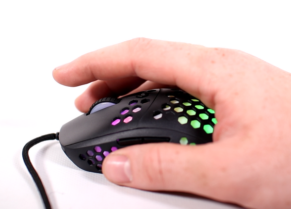 Легкая и удобная мышь Marvo pro g961 Легкая и удобная мышь Marvo pro g961