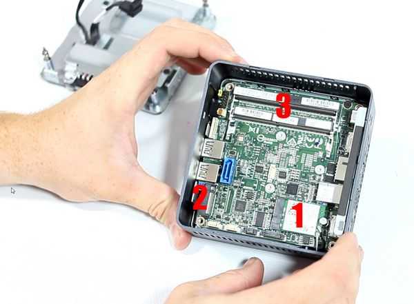 Маленький мощный компьютер Intel nuc Маленький мощный компьютер Intel nuc