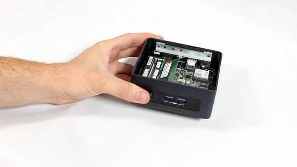 Маленький мощный компьютер Intel nuc Маленький мощный компьютер Intel nuc