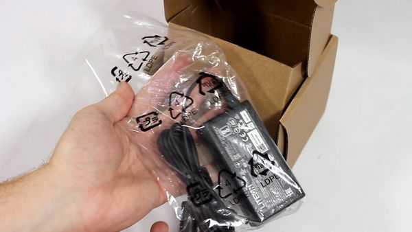 Маленький мощный компьютер Intel nuc Маленький мощный компьютер Intel nuc