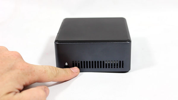 Маленький мощный компьютер Intel nuc Маленький мощный компьютер Intel nuc