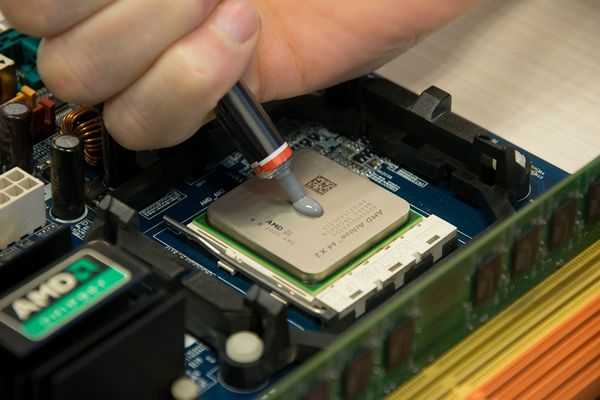 Монтаж процессора шаг за шагом Монтаж процессора шаг за шагом