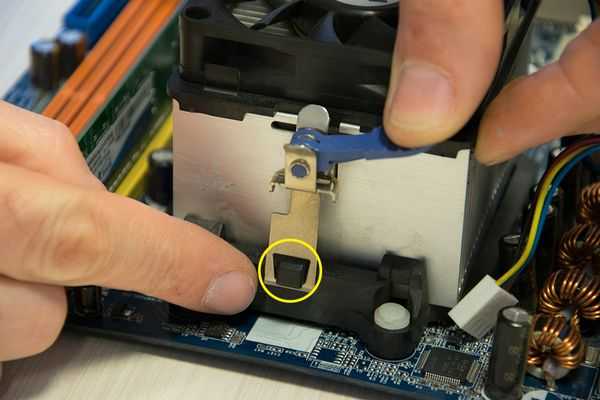 Монтаж процессора шаг за шагом Монтаж процессора шаг за шагом