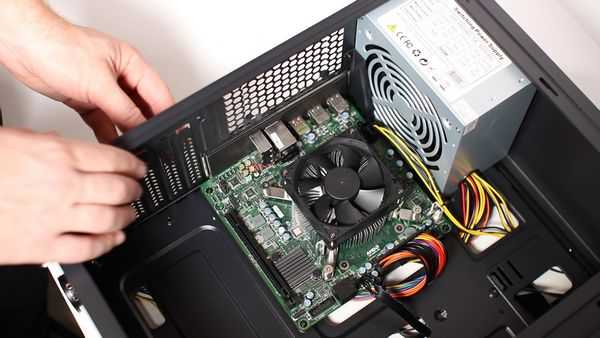 Необычный настольный набор из amd amd 4700s Необычный настольный набор из amd amd 4700s