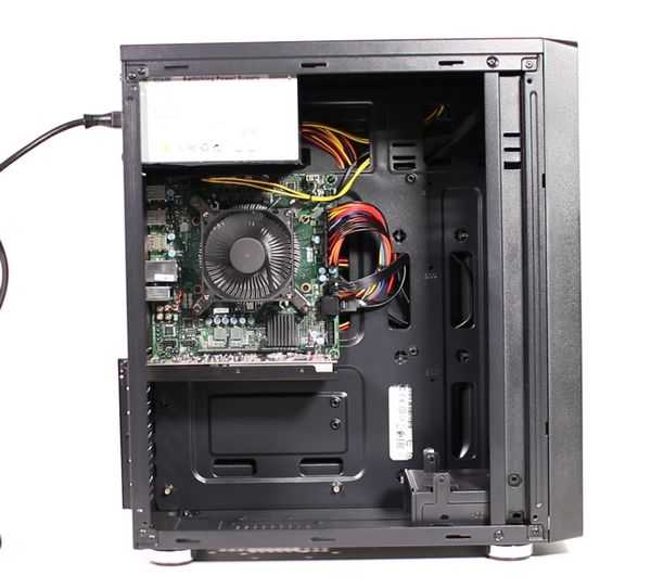 Необычный настольный набор из amd amd 4700s Необычный настольный набор из amd amd 4700s