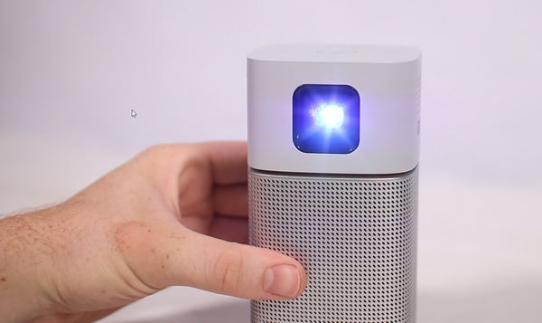 Обзор портативного проектора Benq gv1 Обзор портативного проектора Benq gv1