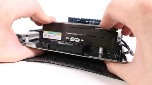 Ps за £1200. с внешней видеокартой в 2022 году Ps за £1200. с внешней видеокартой в 2022 году