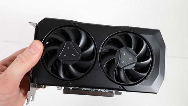 Rx 7600 - тяжеловес легких игр Rx 7600 - тяжеловес легких игр