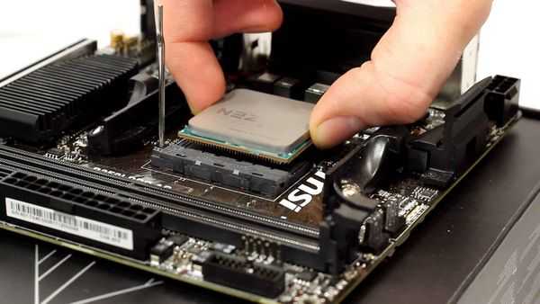 Ryzen 5 2400g и r3 2200g с интегрированной видеокартой vega уже здесь Ryzen 5 2400g и r3 2200g с интегрированной видеокартой vega уже здесь