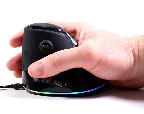 Самая странная вертикальная мышь от Canyon. Самая странная вертикальная мышь от Canyon.